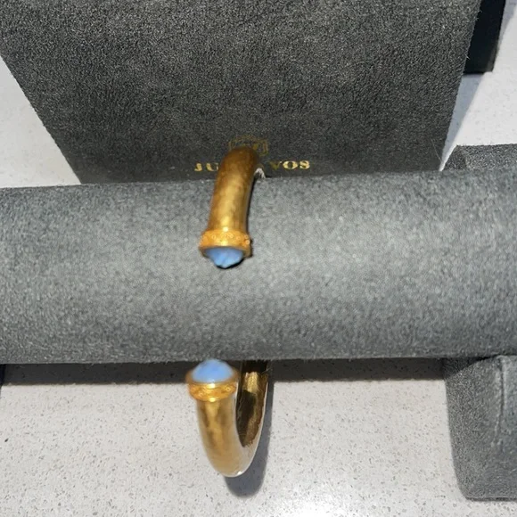 JULIE VOS CATALINA DEMI HINGE CUFF LIGHT BLUE CRYSTALS 24K GOLD - Picture 2 of 6